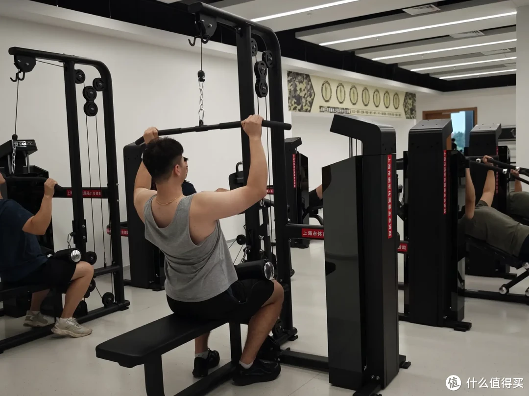 冬季适不适合健身?新手小白健身先无氧还是先有氧运动效果好?